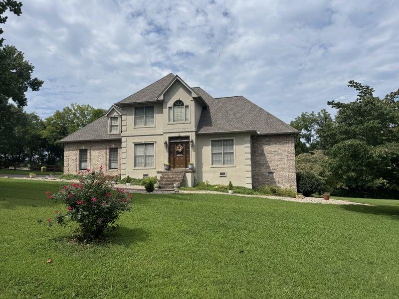 2044 Laura Ln, Springfield, TN 37172