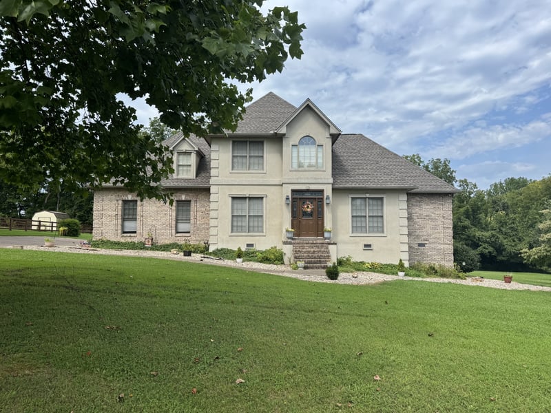 2044 Laura Ln, Springfield, TN 37172