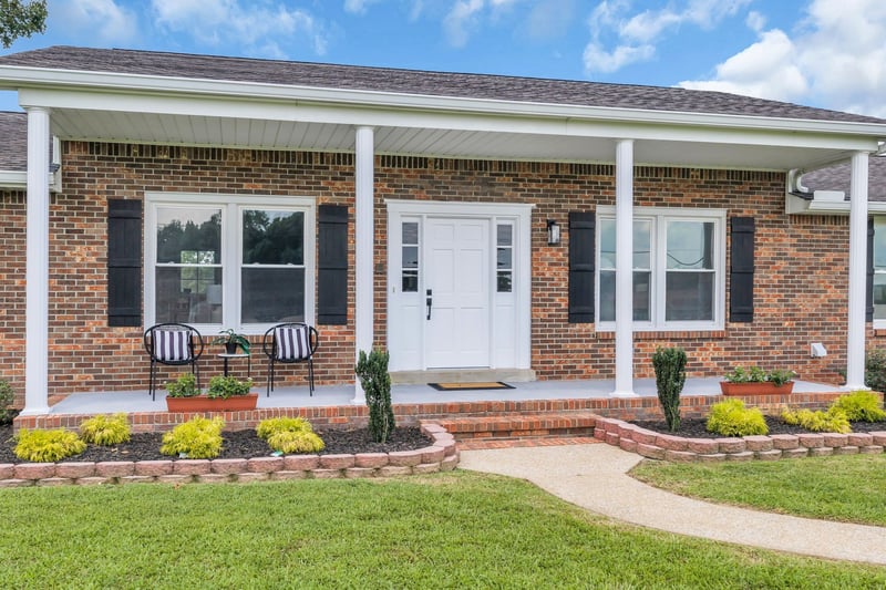 2151 Abiff Rd, Burns, TN 37029