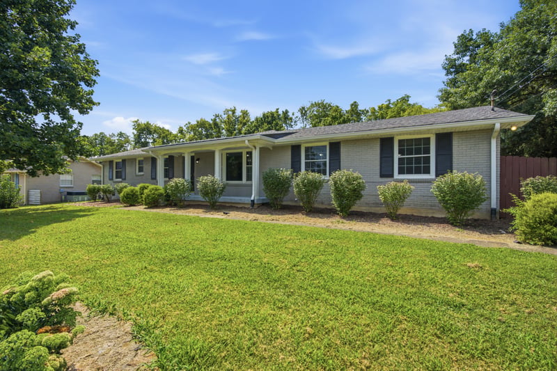 114 Wessington Pl, Hendersonville, TN 37075
