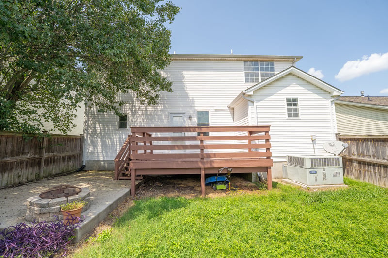 104 Edgehill Ln, Hendersonville, TN 37075