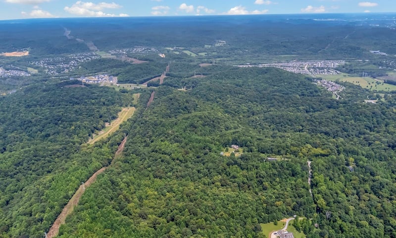 8696 Poplar Creek Rd, Nashville, TN 37221