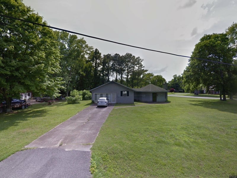 100 Lakewood Cir, Smyrna, TN 37167