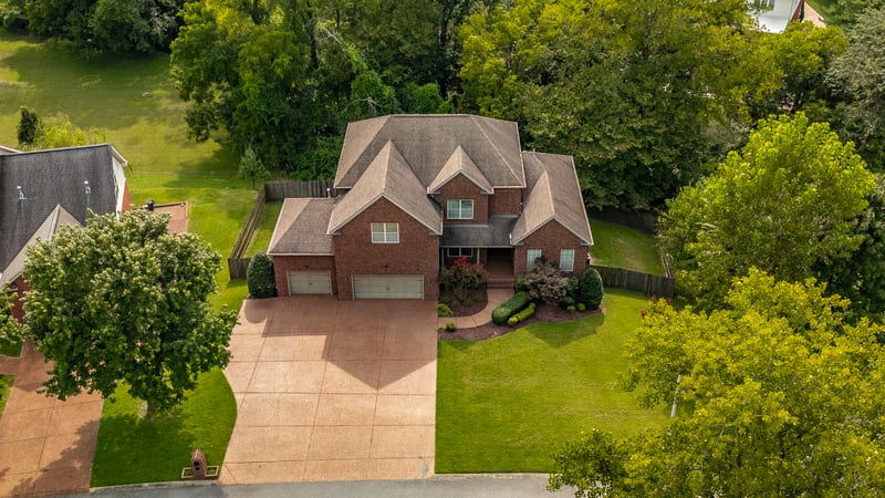 816 Lynn Dr, Goodlettsville, TN 37072