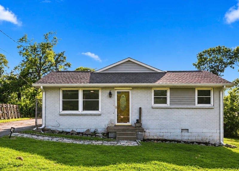 106 River Rd, Hendersonville, TN 37075