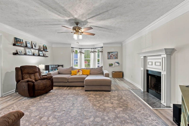 2133 Eastview Dr, Murfreesboro, TN 37128