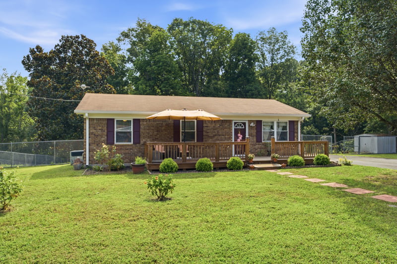 670 Bobbitt Rd, Ashland City, TN 37015