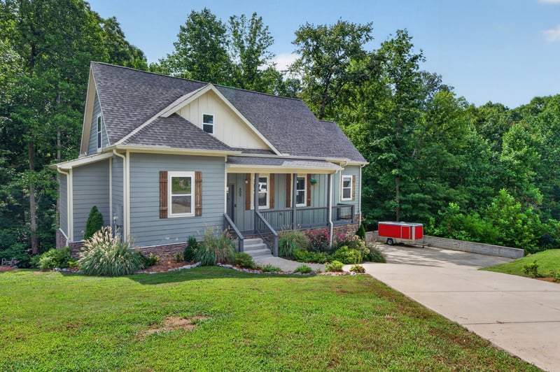809 Ruby Way, White Bluff, TN 37187
