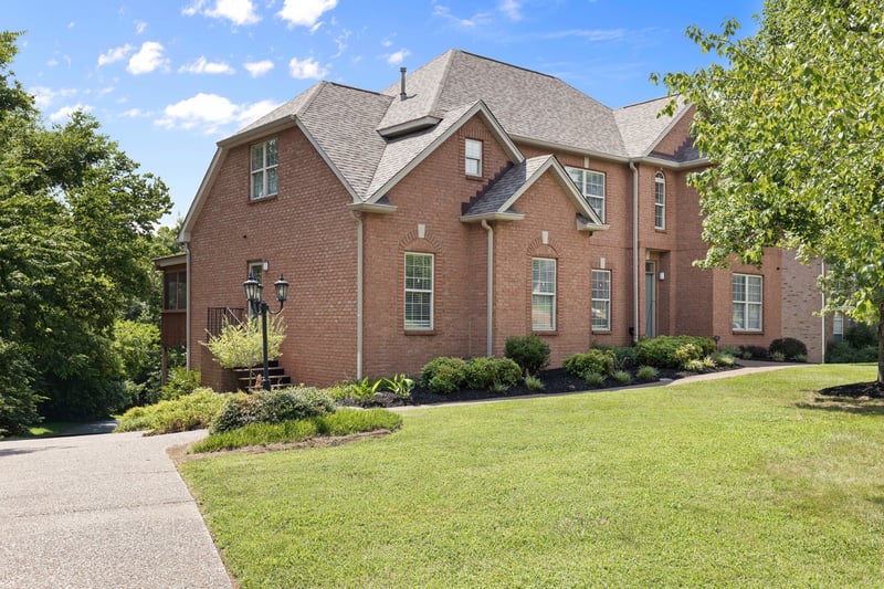 812 Lynn Dr, Goodlettsville, TN 37072