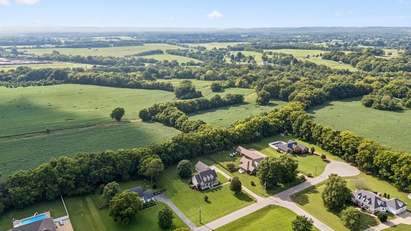 6421 Yeatman Ln, Columbia, TN 38401