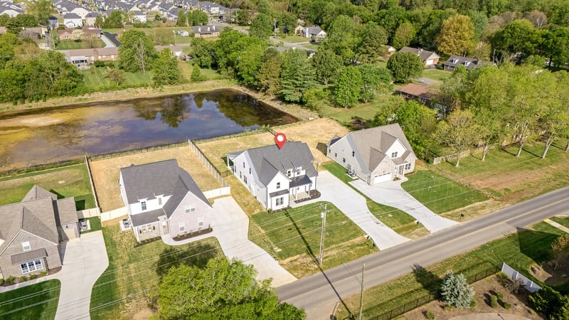 520 Gresham Ln, Murfreesboro, TN 37129