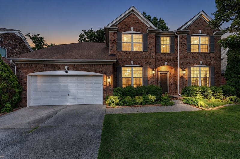 714 Crestmark Dr, Mount Juliet, TN 37122