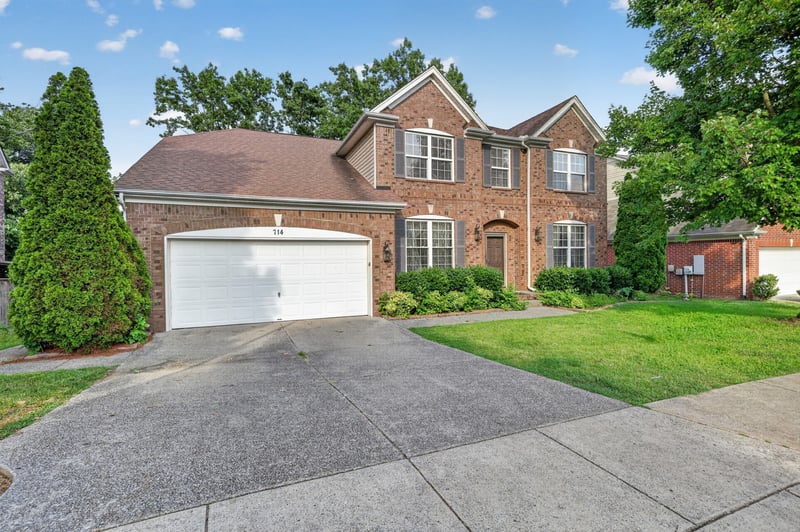 714 Crestmark Dr, Mount Juliet, TN 37122