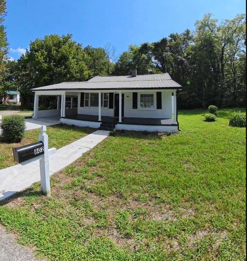 802 Gray St, Mount Pleasant, TN 38474