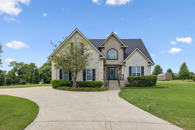 1014 Cabriolet Ct, Gallatin, TN 37066