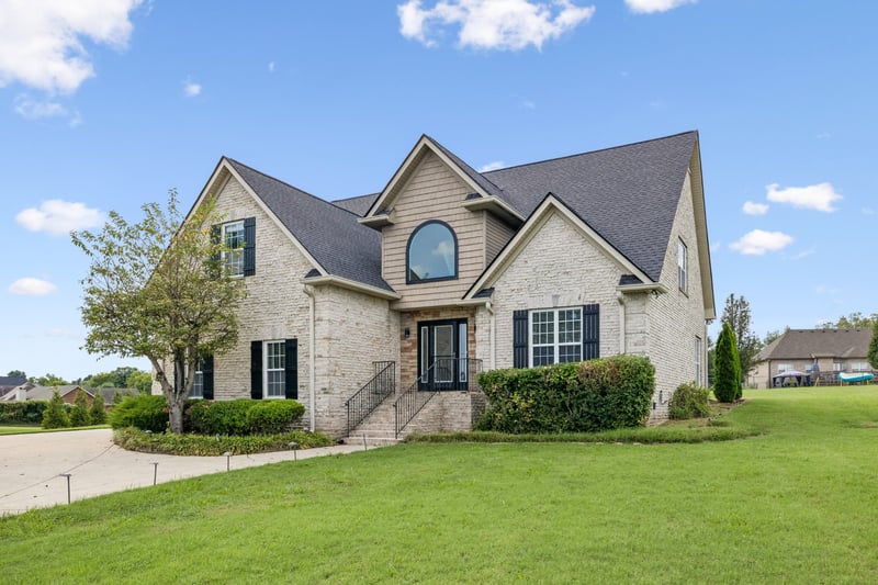 1014 Cabriolet Ct, Gallatin, TN 37066