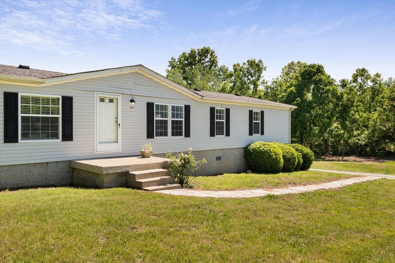 8011 Palmore Hollow Ln, Nolensville, TN 37135