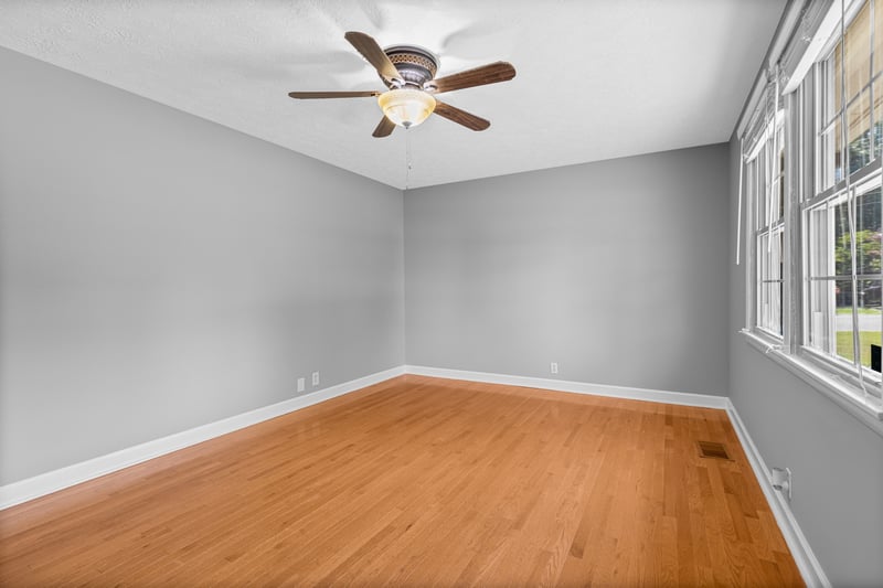 2011 Elm Hill Ct, Greenbrier, TN 37073