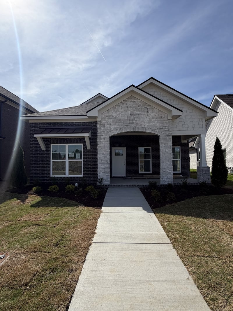 6193 Parkhaven Blvd, Hermitage, TN 37076