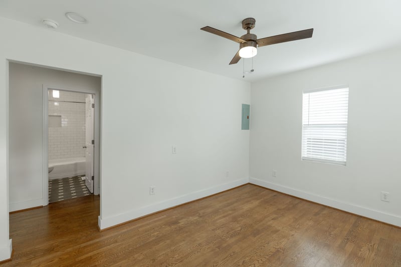 326 E Highland Dr, Columbia, TN 38401