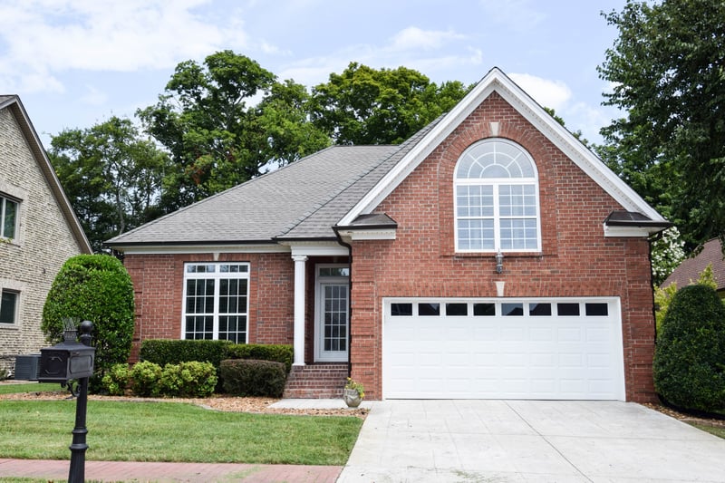 1074 Isaac Franklin Dr, Gallatin, TN 37066