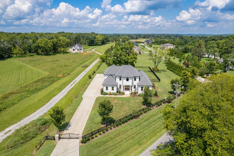 2070 Swamp Leanna Rd, Murfreesboro, TN 37129
