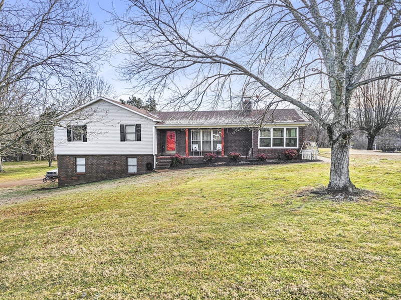 55 Morris Dr, Carthage, TN 37030