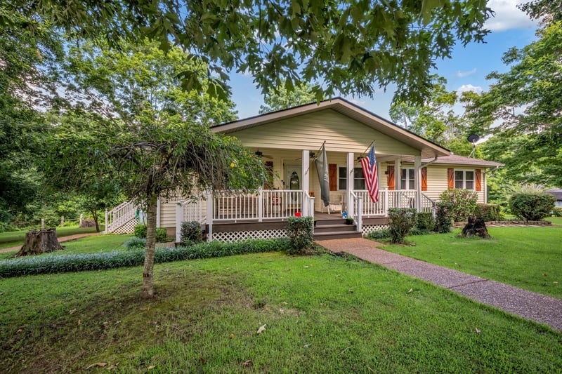 2815 Spencer Mill Rd, Bon Aqua, TN 37025