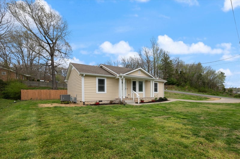 101 Birch St, Dickson, TN 37055