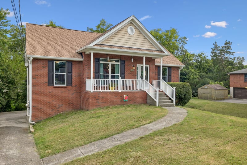 2601 Woodberry Dr, Nashville, TN 37214