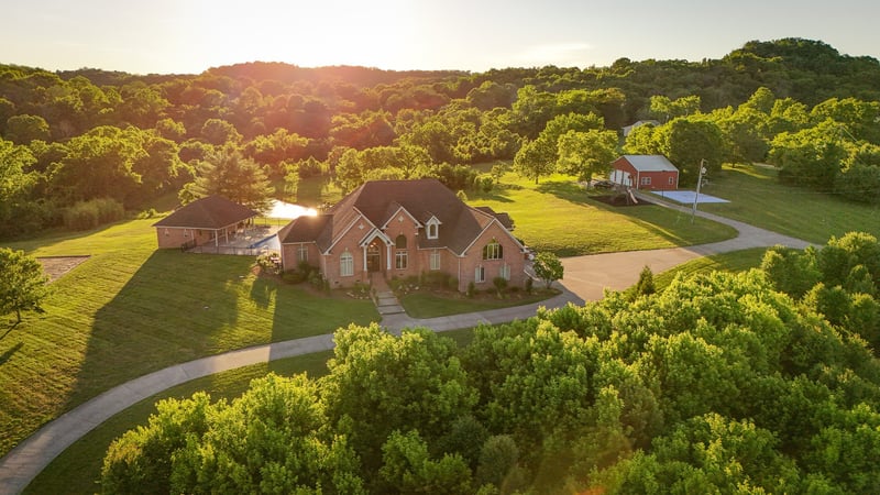 1357 Madison Creek Rd, Goodlettsville, TN 37072