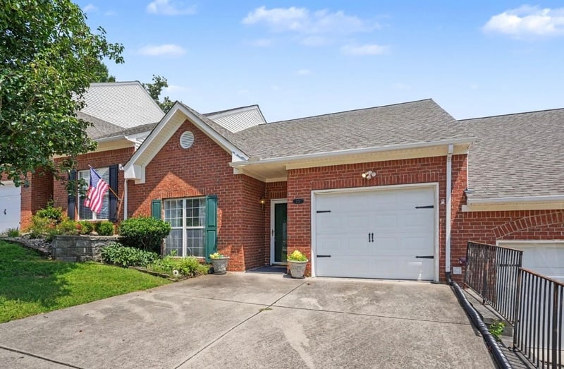 221 Wyndom Ct, Goodlettsville, TN 37072