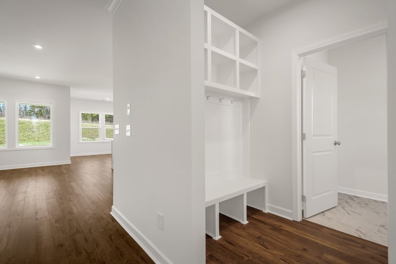 1924 Hildebrand Ln, Columbia, TN 38401
