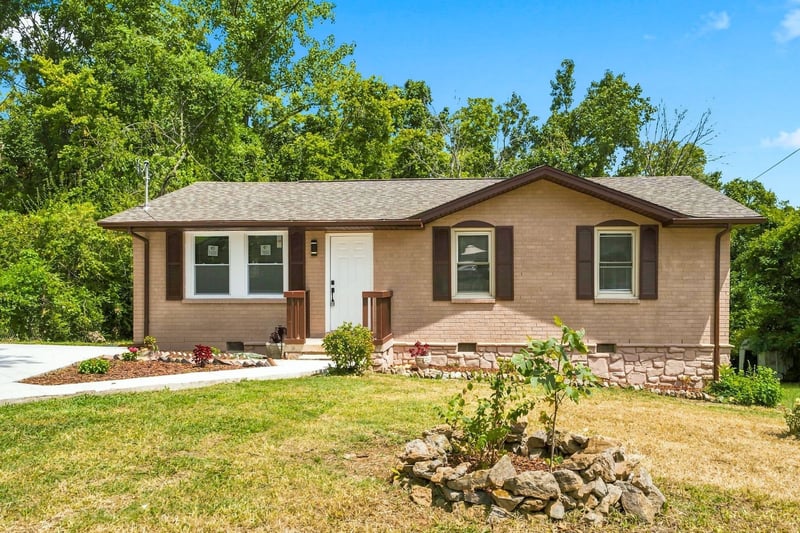 613 Maclaurin Ct, Nashville, TN 37207