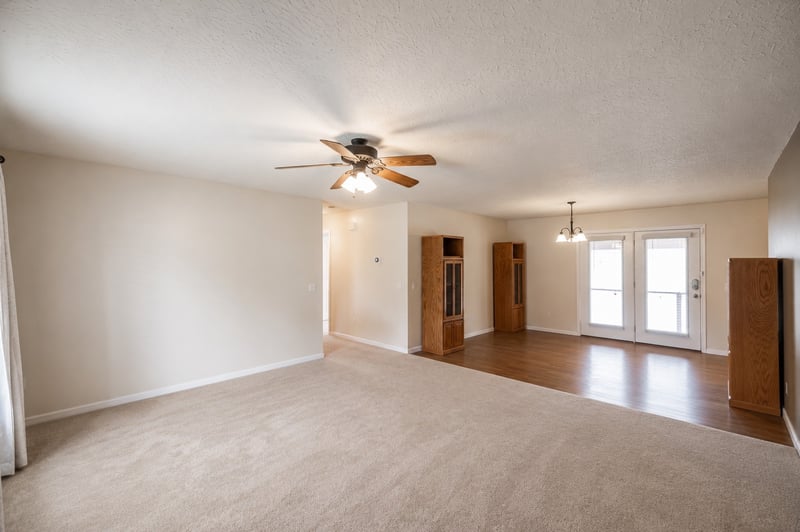 1008 E Evelyn Ct, Portland, TN 37148