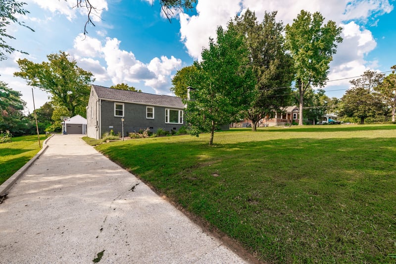 319 Bowwood Dr, Nashville, TN 37217