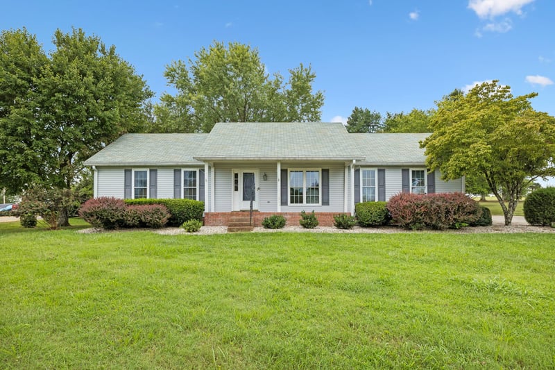 147 Flynn Rd, Gallatin, TN 37066