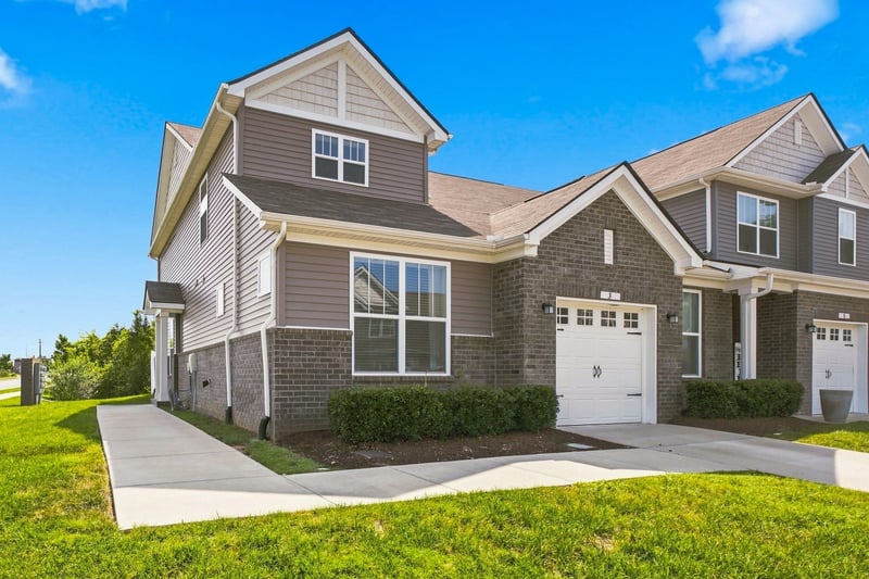 3 Torrey Pines Ln, Lebanon, TN 37087