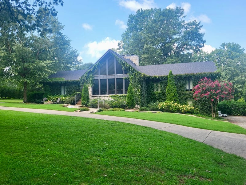 559 Forest Retreat Rd, Hendersonville, TN 37075