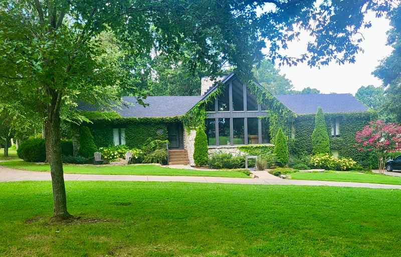 559 Forest Retreat Rd, Hendersonville, TN 37075