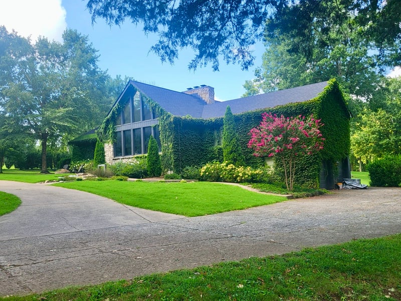 559 Forest Retreat Rd, Hendersonville, TN 37075