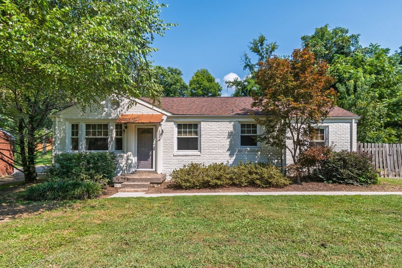 5034 Regent Dr, Nashville, TN 37220