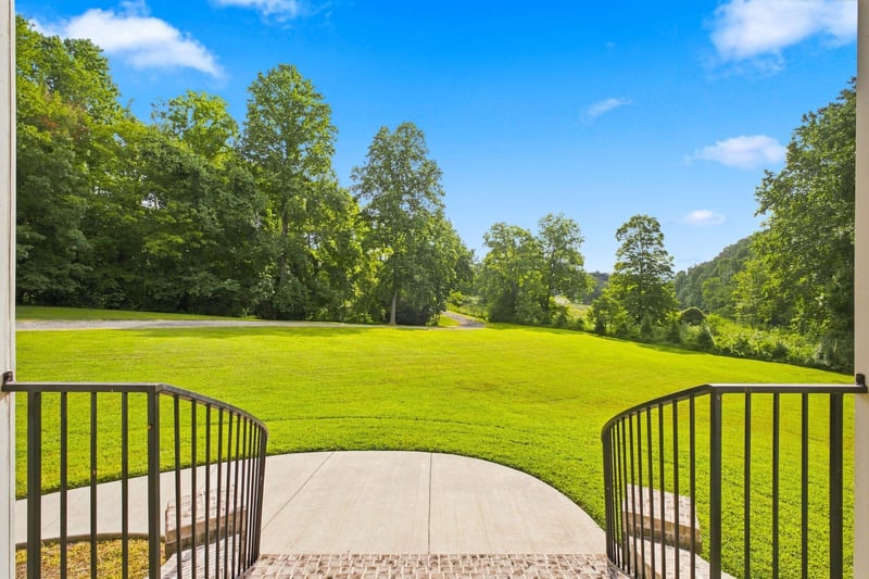 190 Jordan Cm Rd, Bon Aqua, TN 37025