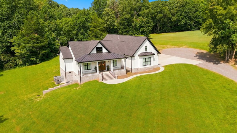 190 Jordan Cm Rd, Bon Aqua, TN 37025