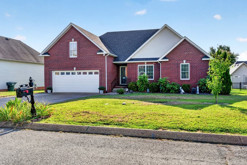 153 Brandywine Ln, Springfield, TN 37172