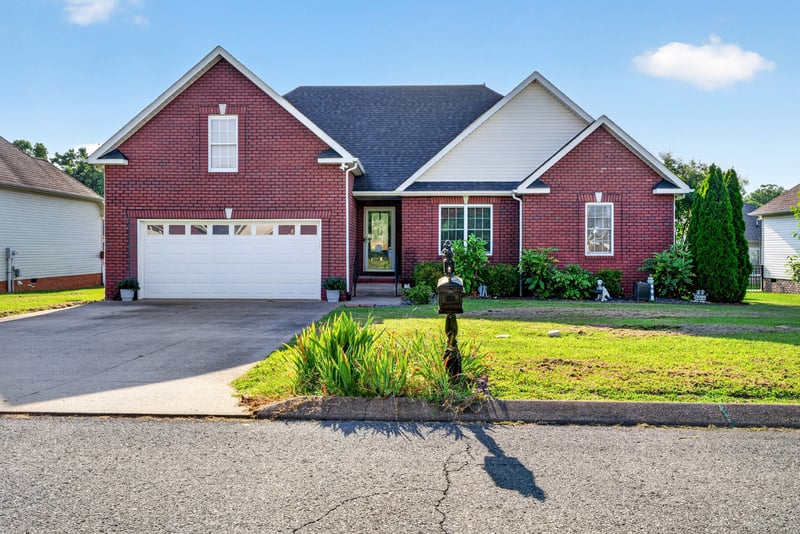 153 Brandywine Ln, Springfield, TN 37172