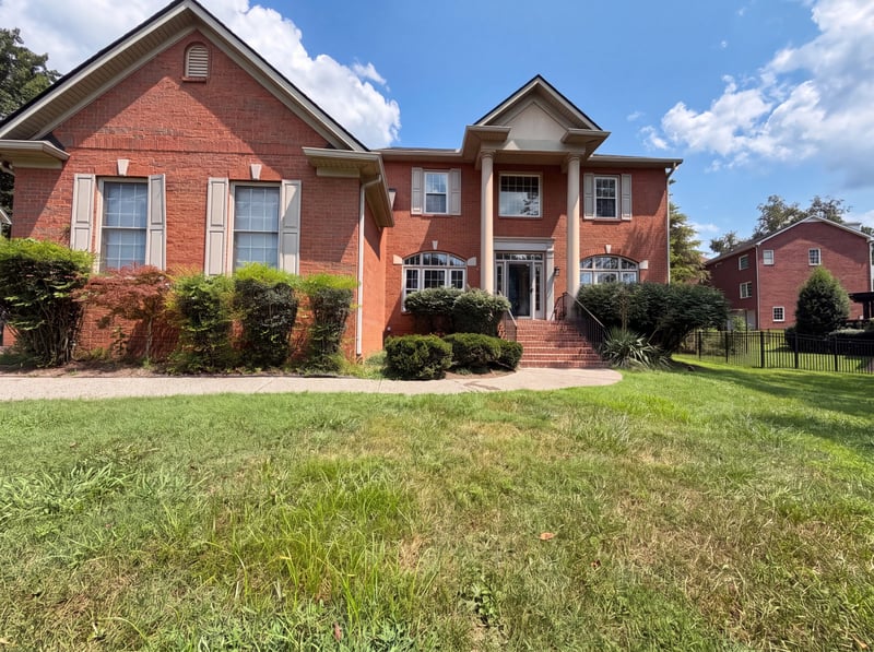 102 Shorecrest Cir, Hendersonville, TN 37075