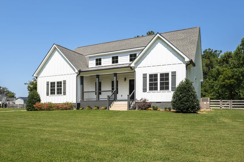 1624 Porter Rd, Burns, TN 37029