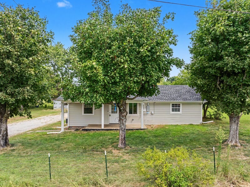 272 Clubbs Rd, Portland, TN 37148