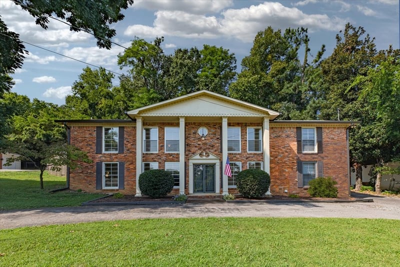 6805 Cloudland Dr, Nashville, TN 37205